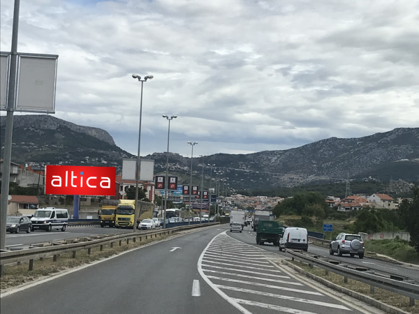 Glavna gradska prometnica, smjer Solin